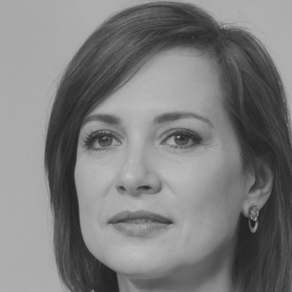 Sarah Kim, Investment Psychology Consultant