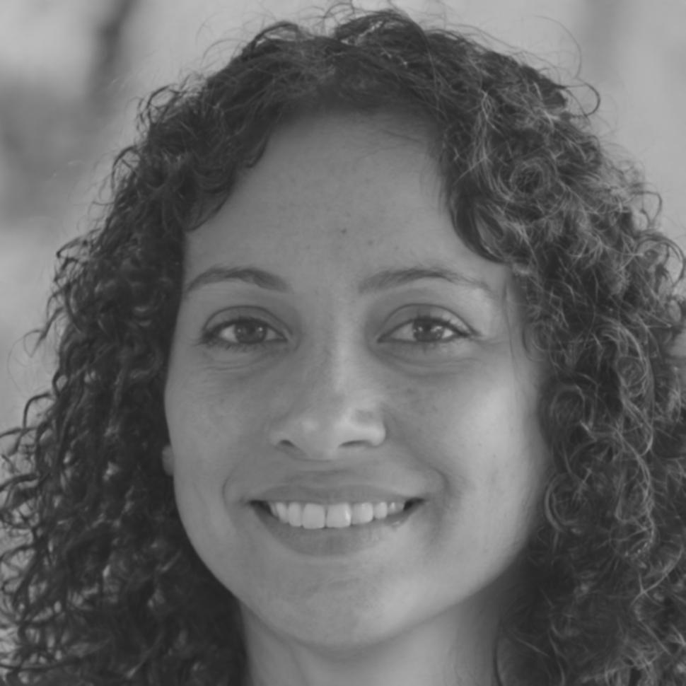 Elena Thorne, Market Research Specialist